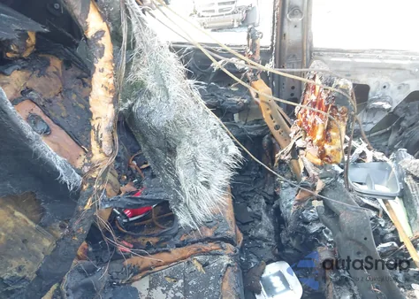 2018 Chevrolet Equinox Premier from USA, damaged, VIN 2GNAXVEV8JS579922